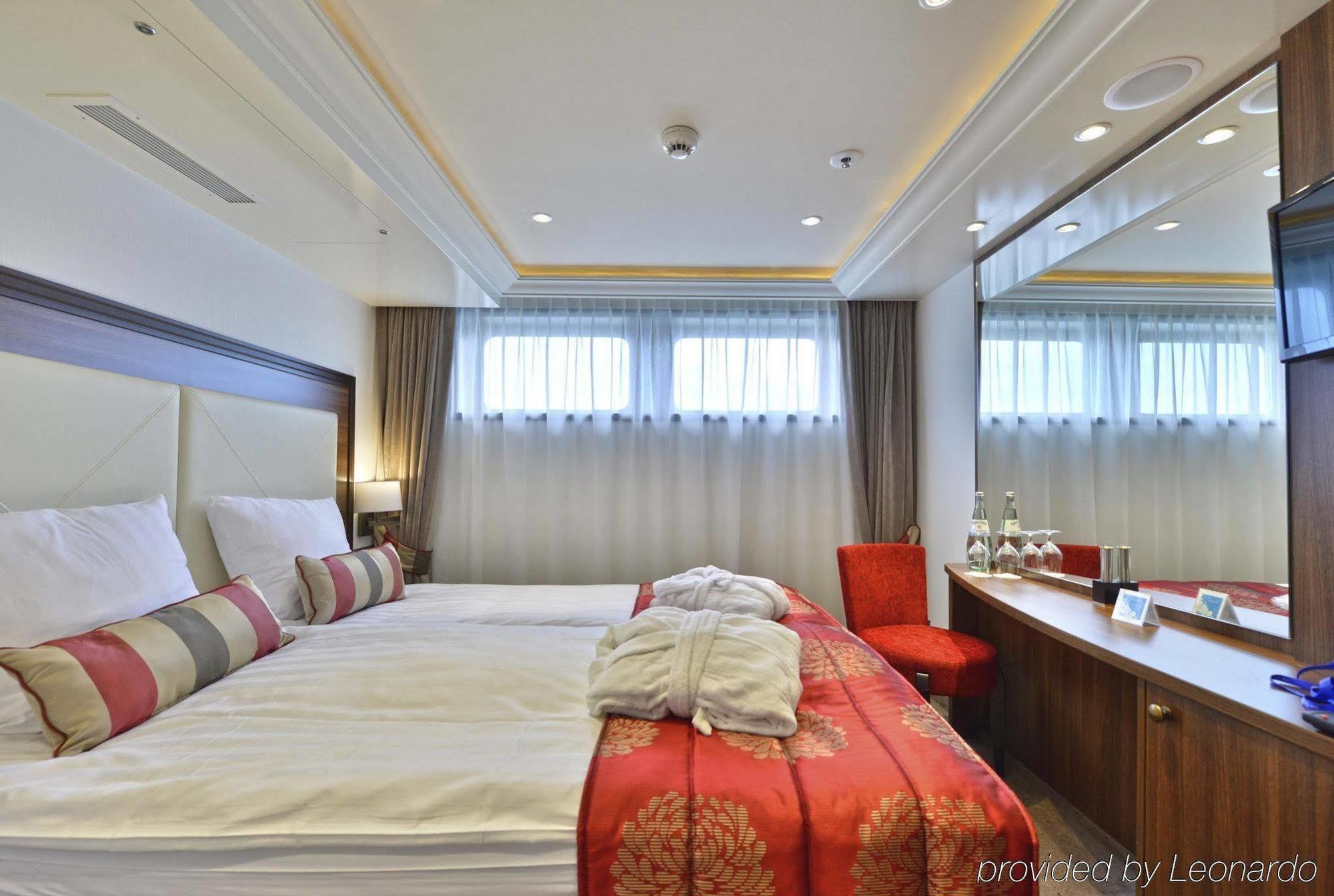 Faircruise Business Hotelship 4*